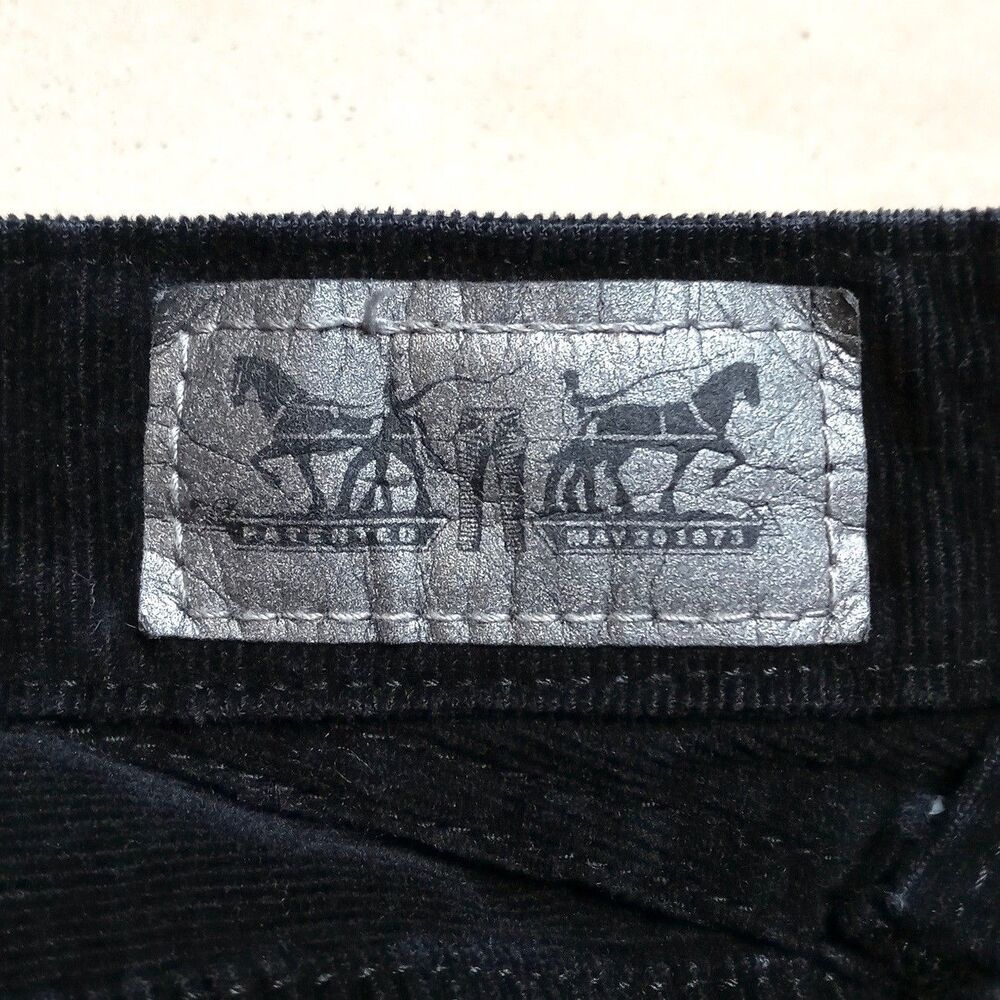 Levi's 505 Corduroy Pants Womens Size 12M (Fits 31x31) Stretch Straight Leg - Picture 5 of 12